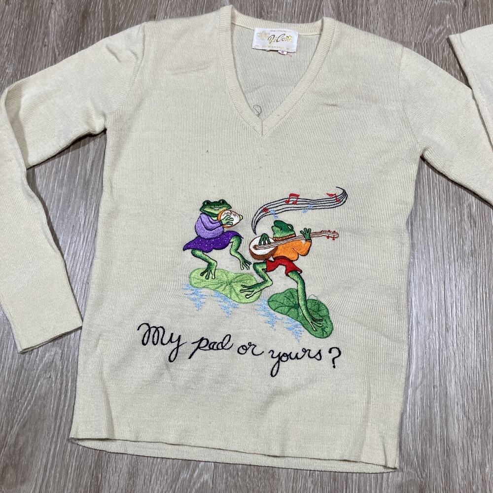 Frog Sweater S 90s 00s Y2k My Pad Or Yours Funny Parody Humor Pullover Crewneck - Picture 2 of 9